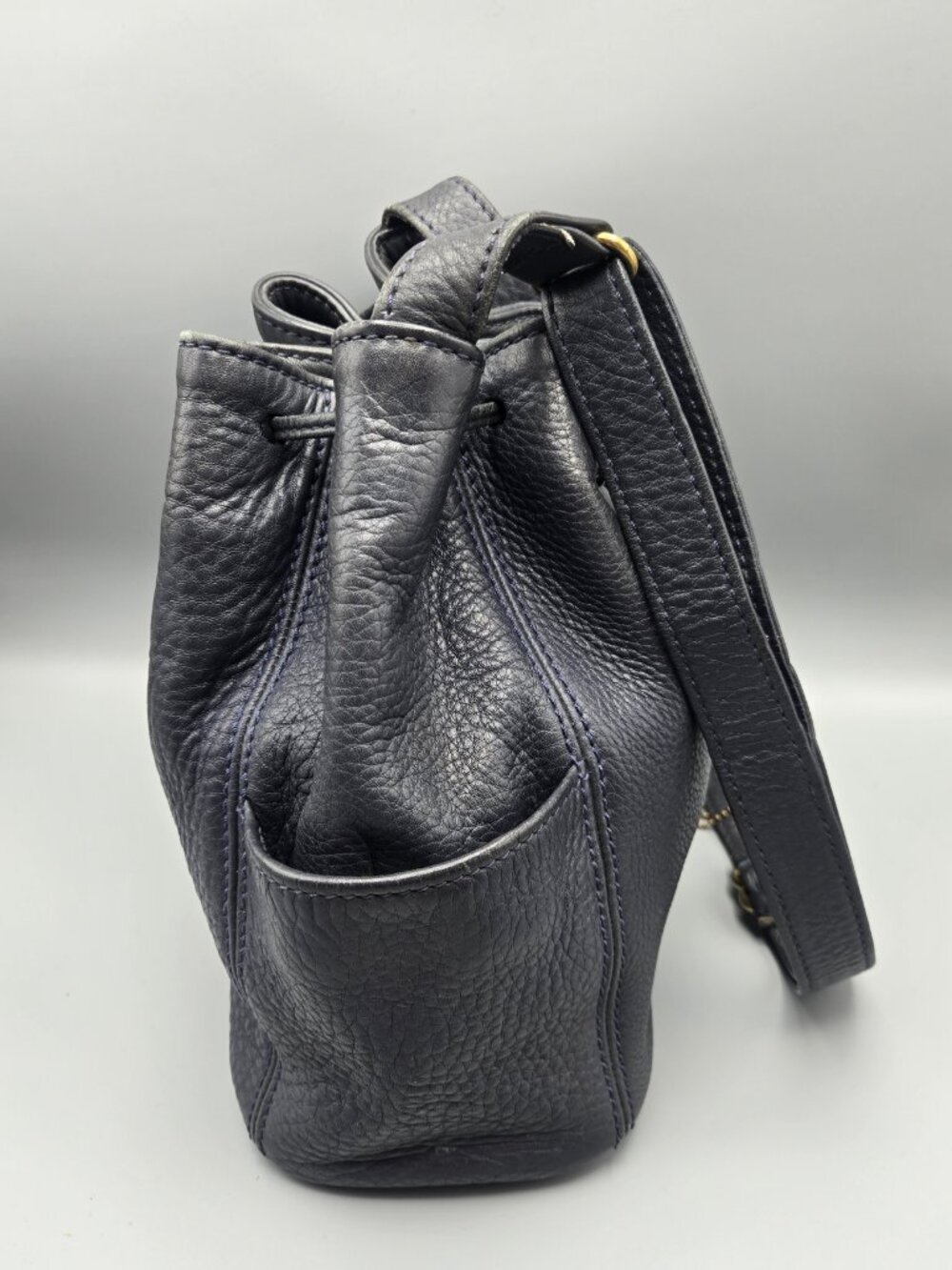 Vintage Coach Sonoma Pocket Drawstring Bucket Bag Navy Pebbled Leather 4926 OG - Picture 4 of 8